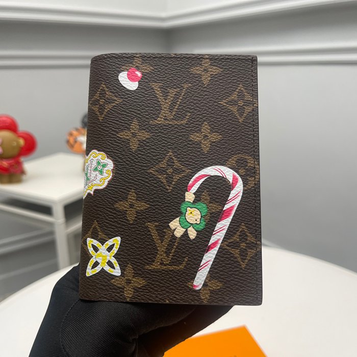 LOUIS VUITTON パスポートケース モノグラム キャンバス レディース 10×14×2.5cm