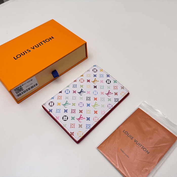 LOUIS VUITTON パスポートケース モノグラム マルチカラー レディース 10×14×2.5cm