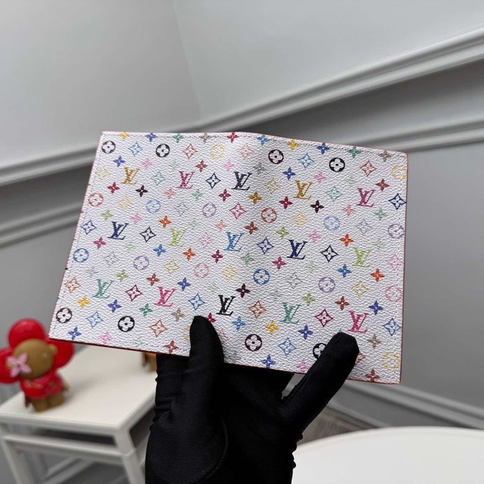 LOUIS VUITTON パスポートケース モノグラム マルチカラー レディース 10×14×2.5cm