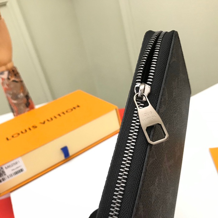 LOUIS VUITTON ジッピー オーガナイザー モノグラム エクリプス メンズ 21×12cm