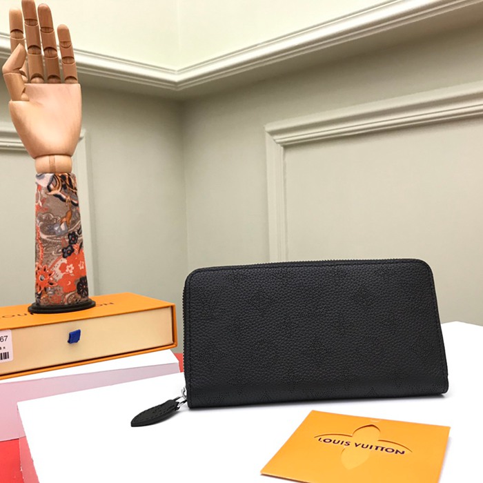 LOUIS VUITTON ジッピー ウォレット マヒナレザー レディース 19.5×10.5×2.5cm LOUIS VUITTON ジッピー ウォレット マヒナレザー レディース 19.5×10.5×2.5cm