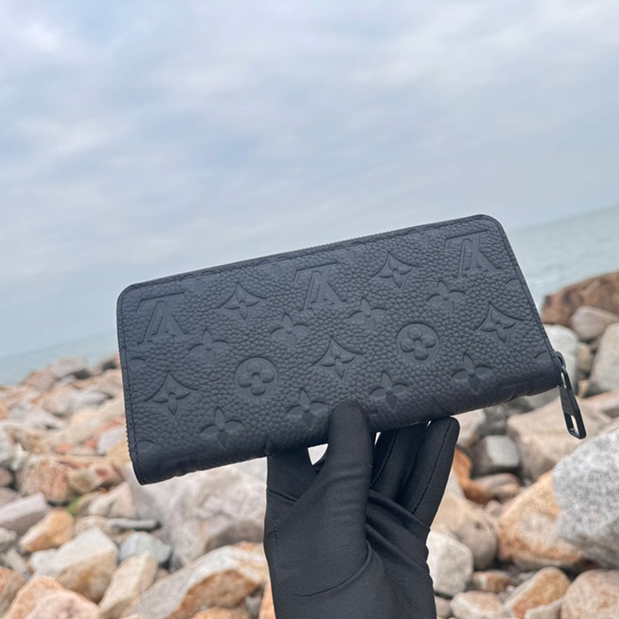 LOUIS VUITTON ジッピー ウォレット カーフレザー メンズ 21×10×2.5cm