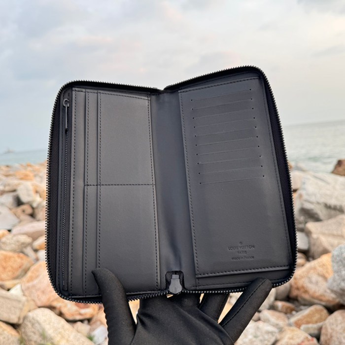 LOUIS VUITTON ジッピー ウォレット LVアエログラム レザー メンズ 10×20×2cm