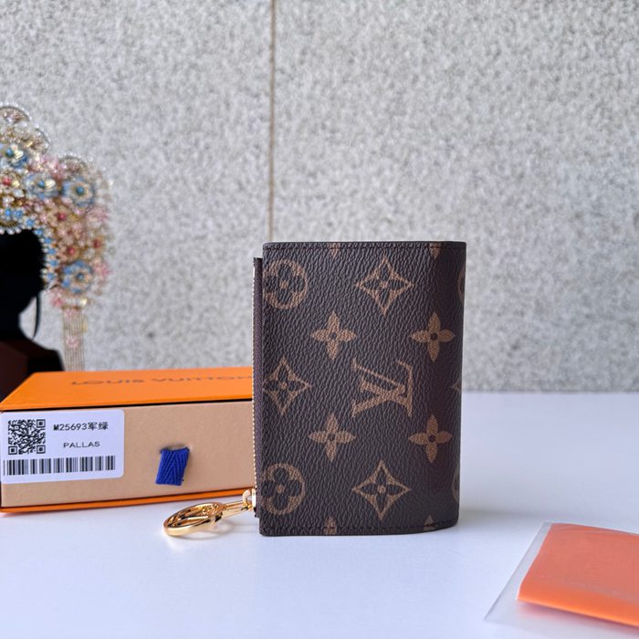 LOUIS VUITTON リサ ウォレット モノグラム キャンバス レディース 9×11.5×1.5cm LOUIS VUITTON リサ ウォレット モノグラム キャンバス レディース 9×11.5×1.5cm