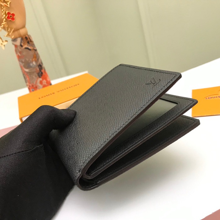 LOUIS VUITTON アメリゴ ウォレット クロスグレインレザー メンズ 11.5×9.5cm