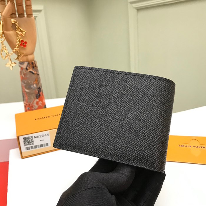 LOUIS VUITTON アメリゴ ウォレット クロスグレインレザー メンズ 11.5×9.5cm