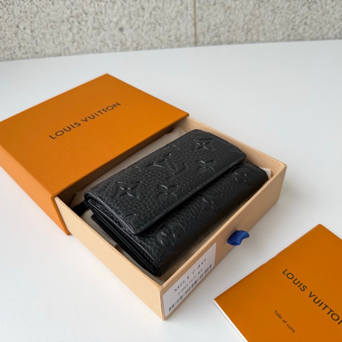 LOUIS VUITTON ポルトフォイユ パイロット カーフレザー メンズ 11×8.5×2cm