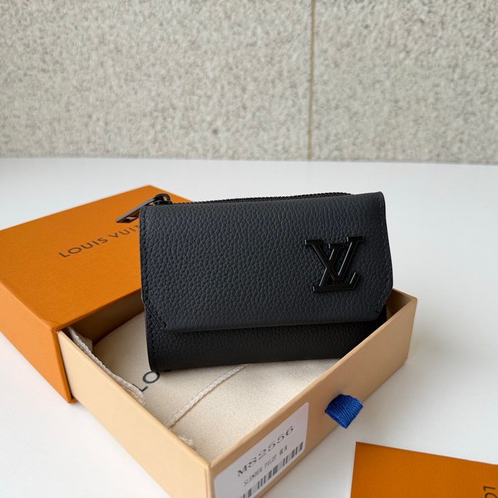 LOUIS VUITTON ポルトフォイユ パイロット カーフレザー メンズ 11×8.5×2cm