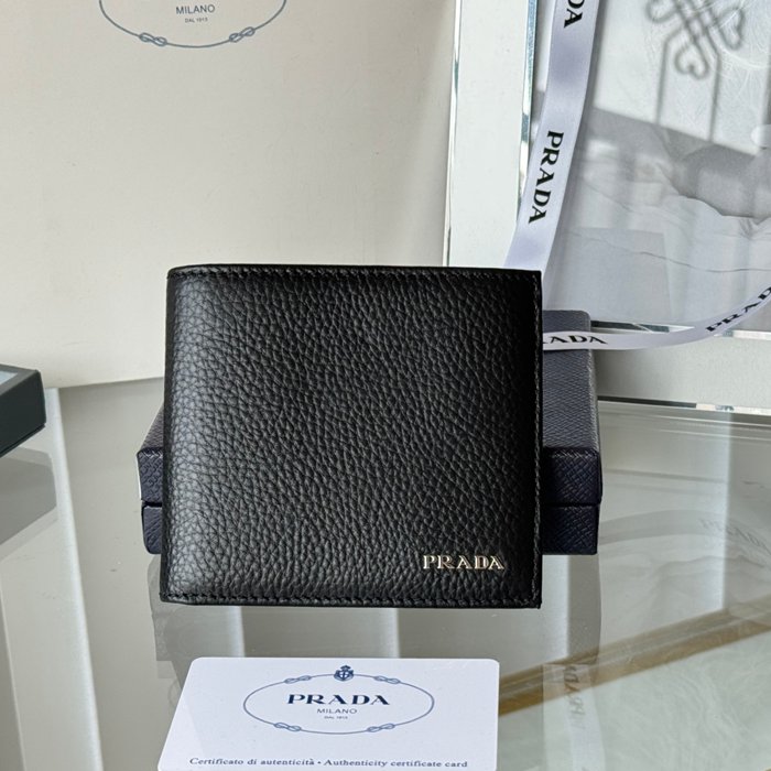 PRADA 二つ折り財布 カーフレザー メンズ 11×9.5cm