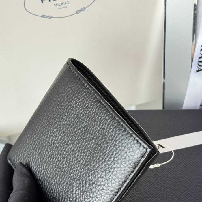 PRADA 二つ折り財布 カーフレザー メンズ 11×9.5cm
