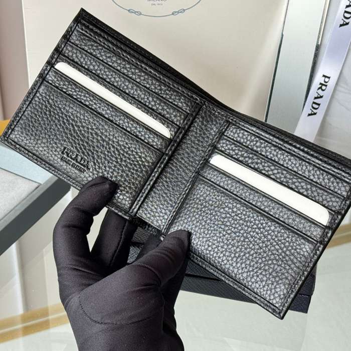 PRADA 二つ折り財布 カーフレザー メンズ 11×9.5cm