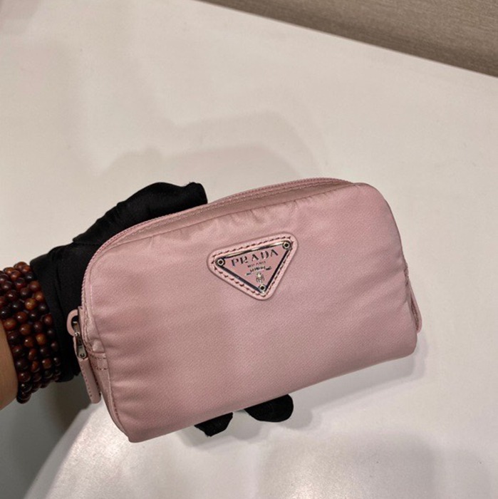 PRADA ミニクラッチ リサイクルナイロン ユニセックス 12×8×3.5cm