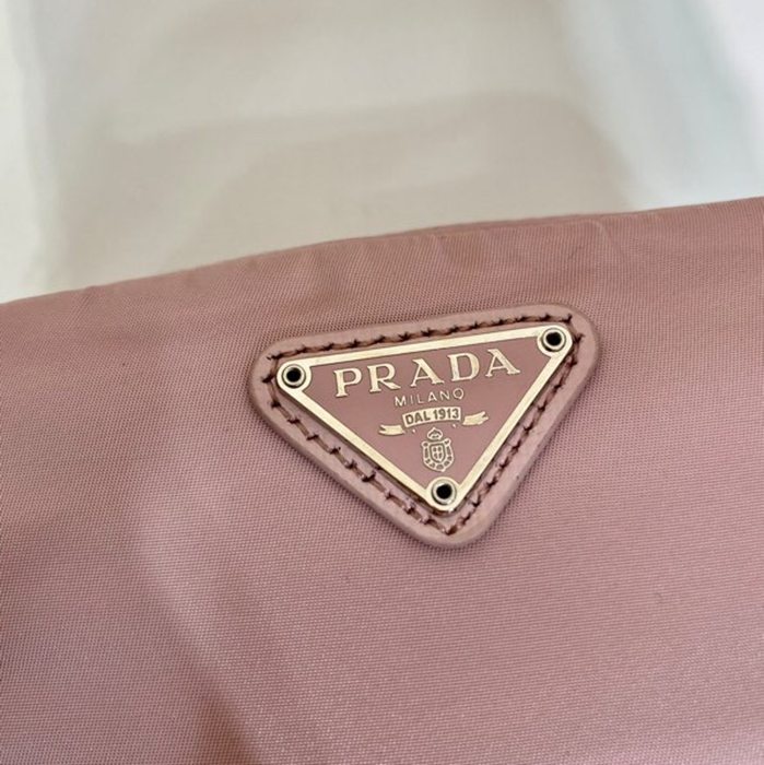 PRADA ミニクラッチ リサイクルナイロン ユニセックス 12×8×3.5cm