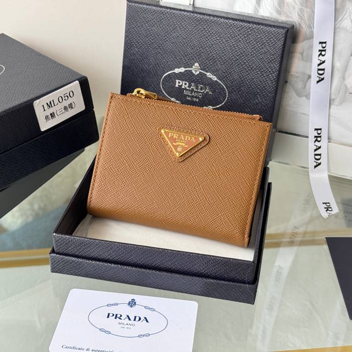 PRADA 二つ折り財布 サフィアーノレザー メンズ 10×9×2cm PRADA 二つ折り財布 サフィアーノレザー メンズ 10×9×2cm