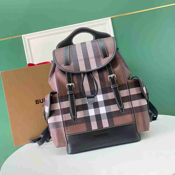 バーバリー スタイル エコキャンバス リュック バーチブラウン サイズ：36×25×15cm
