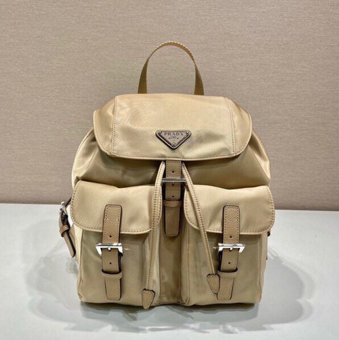 プラダ スタイル クラシック リュック 1BZ677 サイズ:23.5×28×12cm プラダ スタイル クラシック リュック 1BZ677 サイズ:23.5×28×12cm