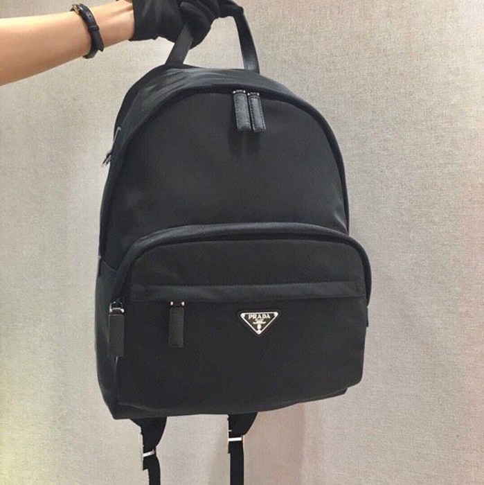 プラダ スタイル リュック 2VZ066 トライアングル サイズ:29×40×17cm プラダ スタイル リュック 2VZ066 トライアングル サイズ:29×40×17cm