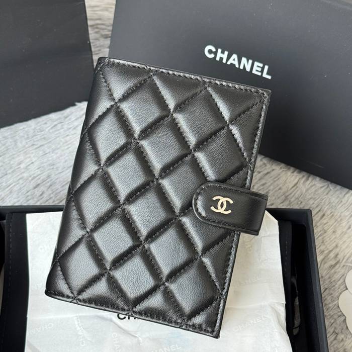 CHANEL AP3196 パスポート&ウォレット 二合一 ラム革 サイズ:15x10cm
