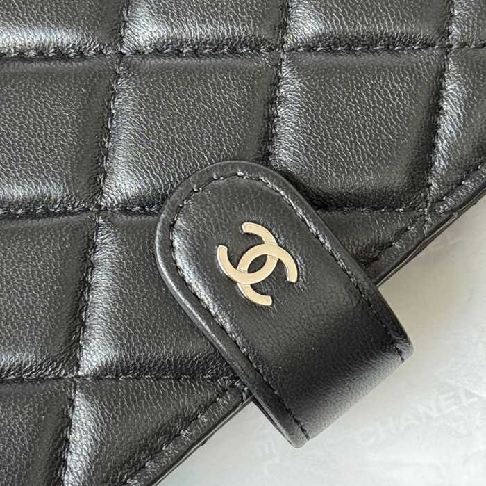 CHANEL AP3196 パスポート&ウォレット 二合一 ラム革 サイズ:15x10cm