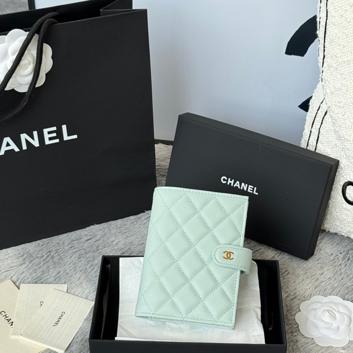 CHANEL AP3196 パスポート&ウォレット 二合一 カヴィア サイズ:15x10cm