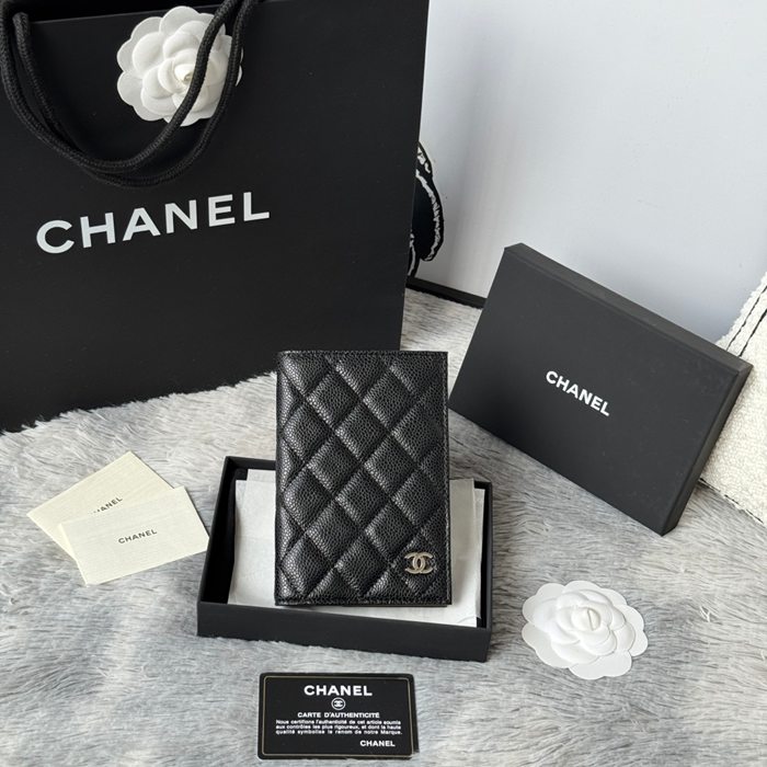 CHANEL AP3197 クラシックパスポートケース カヴィア粒革 サイズ:14.5x10.5cm