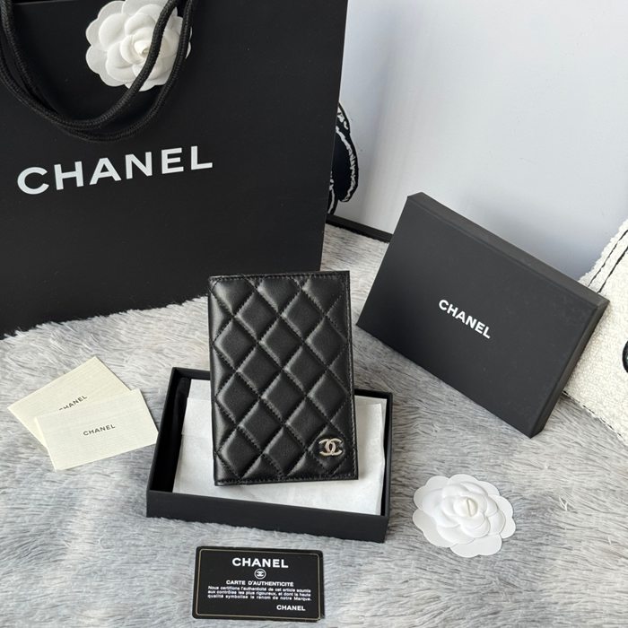 CHANEL AP3197 クラシックパスポートケース ラム革 サイズ:14.5x10.5cm