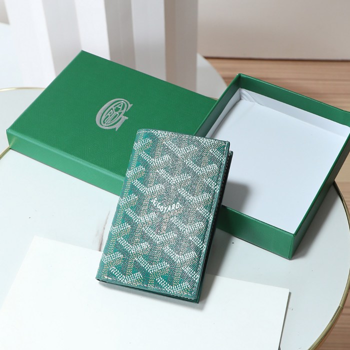 GOYARD 020234 パスポートケース サイズ:8x11cm GOYARD 020234 パスポートケース サイズ:8x11cm