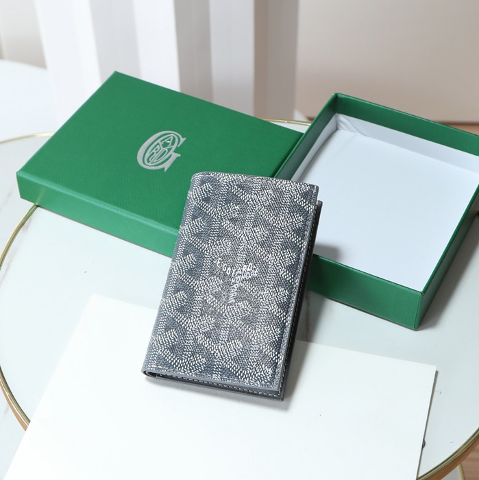 GOYARD 020234 パスポートケース サイズ:8x11cm
