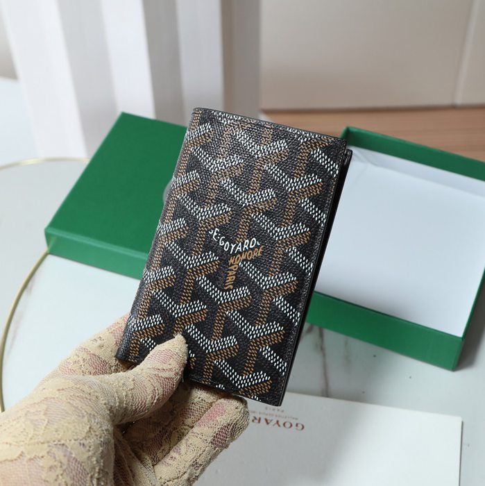 GOYARD 020234 パスポートケース サイズ:8x11cm
