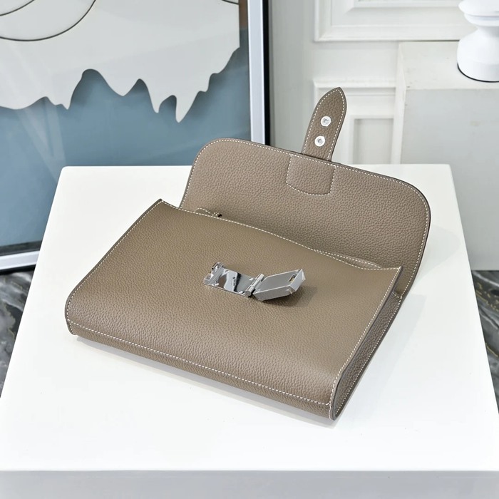 HERMES サック ア デペッシュ 信差バッグ 21cm トゴ革 サイズ: