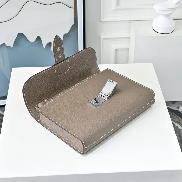 HERMES サック ア デペッシュ 信差バッグ 21cm トゴ革 サイズ:
