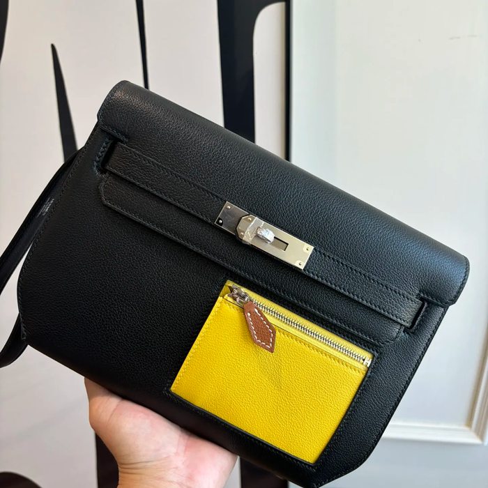 HERMES ケリー デペッシュ 25 クラッチバッグ エバーカラー革 ショルダーストラップ付き サイズ: HERMES ケリー デペッシュ 25 クラッチバッグ エバーカラー革 ショルダーストラップ付き サイズ: