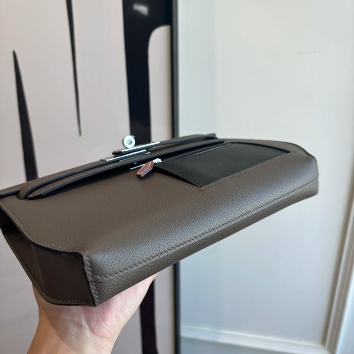 HERMES ケリー デペッシュ 25 クラッチバッグ エバーカラー革 ショルダーストラップ付き サイズ: