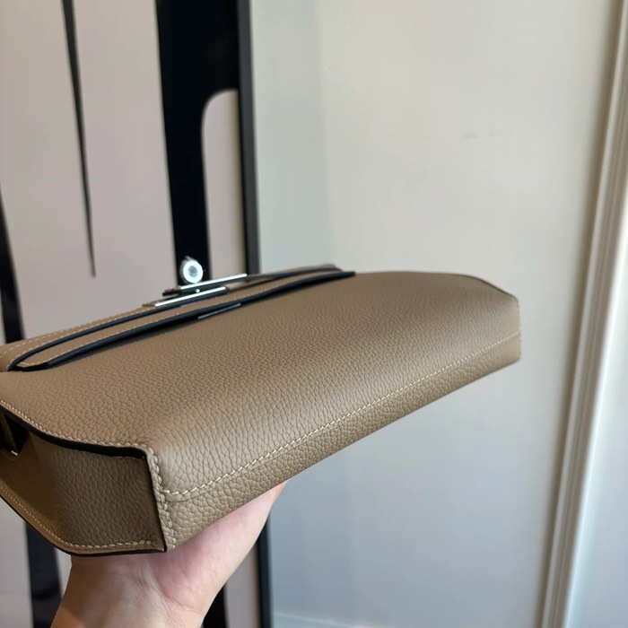 HERMES ケリー デペッシュ 25 クラッチバッグ トゴ革 ショルダーストラップ付き サイズ: