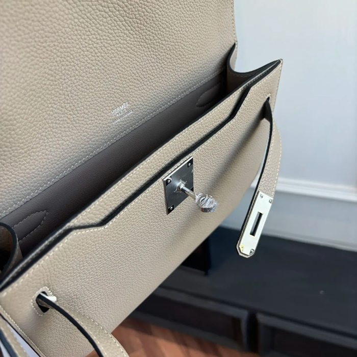 HERMES ケリー デペッシュ 25 クラッチバッグ トゴ革 ショルダーストラップ付き サイズ: