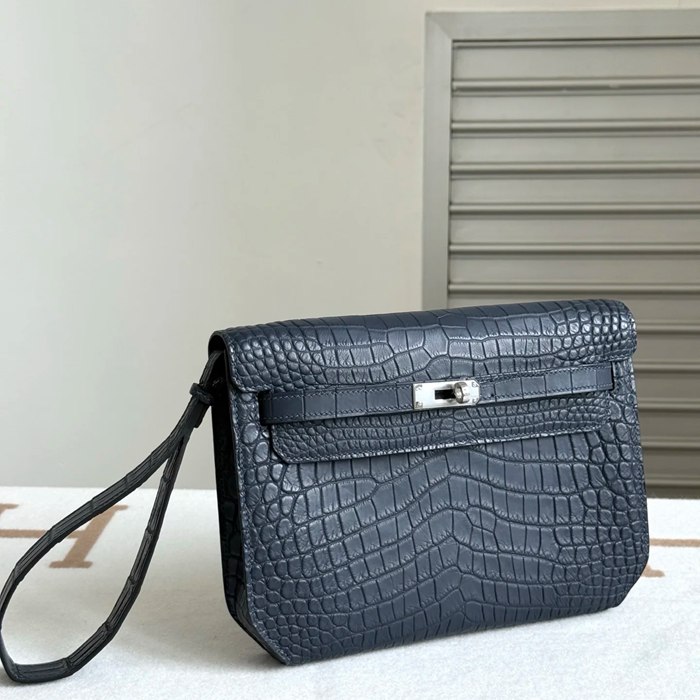 HERMES ケリー デペッシュ 25cm クラッチバッグ マットワニ皮 デニムブルー サイズ: