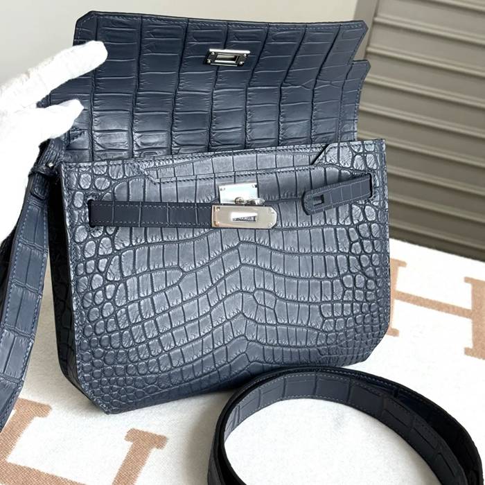 HERMES ケリー デペッシュ 25cm クラッチバッグ マットワニ皮 デニムブルー サイズ: