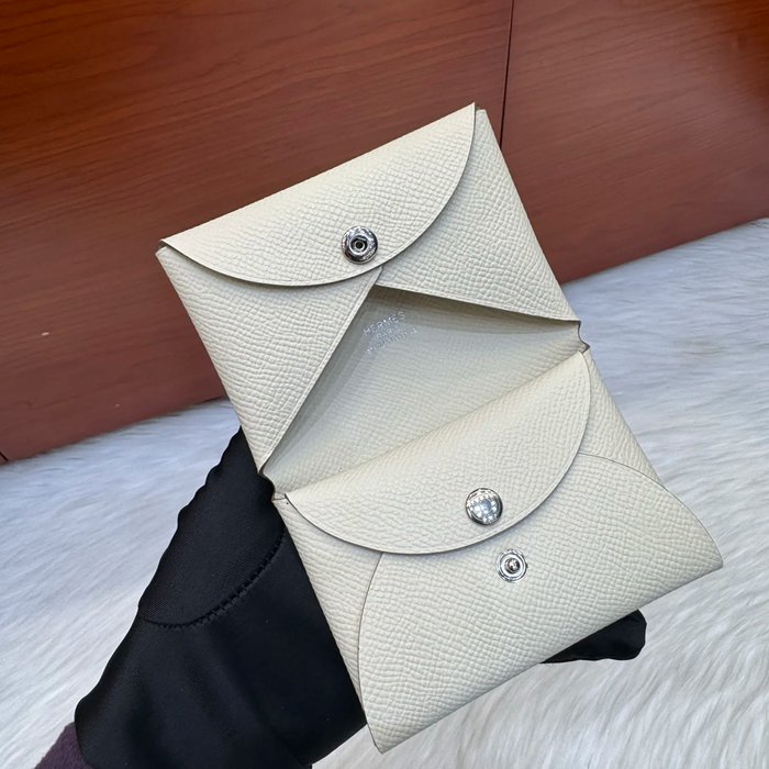 HERMES カルヴィ デュオ 二層カードケース エプソム ミルキーホワイト シルバー金具 サイズ: