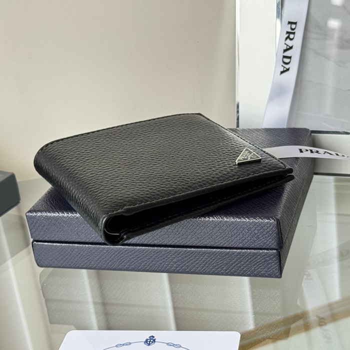 PRADA 2M0513 メンズ短財布 荔枝紋牛皮 サイズ:11x9.5cm