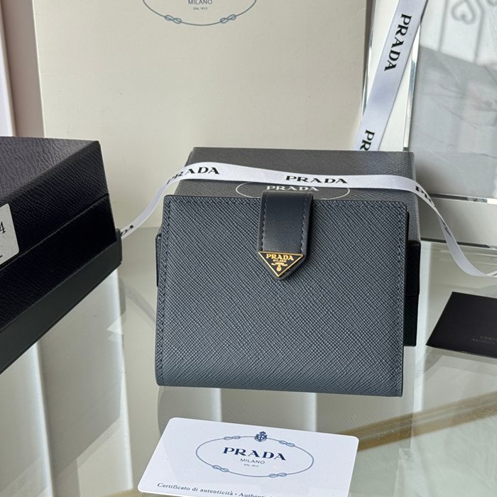 PRADA 1MV204 新作長財布 サフィアーノ皮革 サイズ:11.2x8.5cm PRADA 1MV204 新作長財布 サフィアーノ皮革 サイズ:11.2x8.5cm