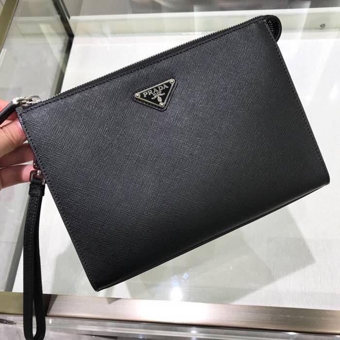 PRADA 2NE007 メンズクラッチバッグ サフィアーノ十字紋 サイズ:24x16.5x6.5cm