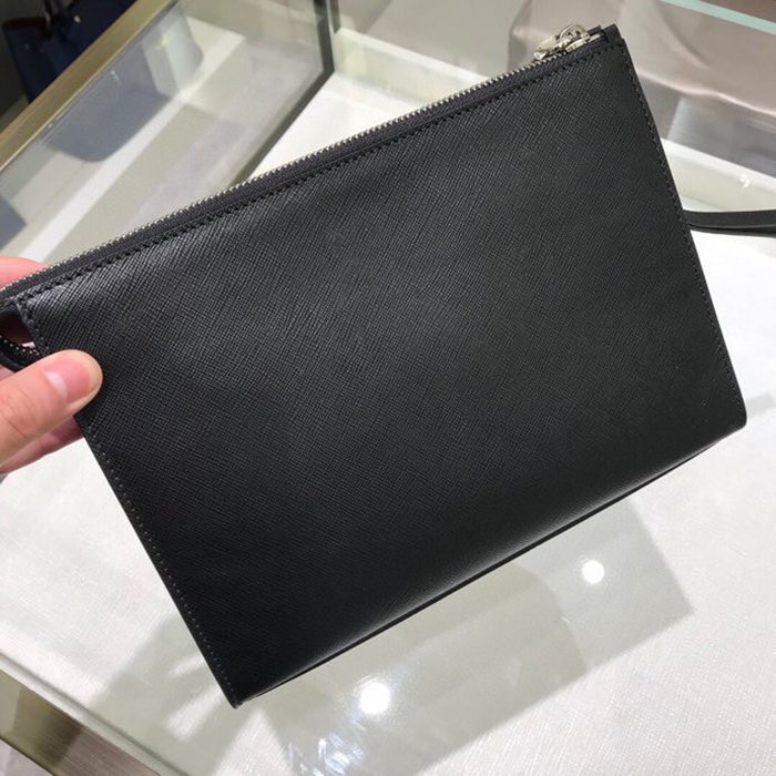 PRADA 2NE007 メンズクラッチバッグ サフィアーノ十字紋 サイズ:24x16.5x6.5cm