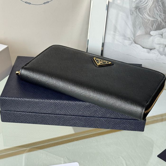 PRADA 1ML506 クラシックジッピー長財布 サフィアーノ十字紋 サイズ:19x12cm
