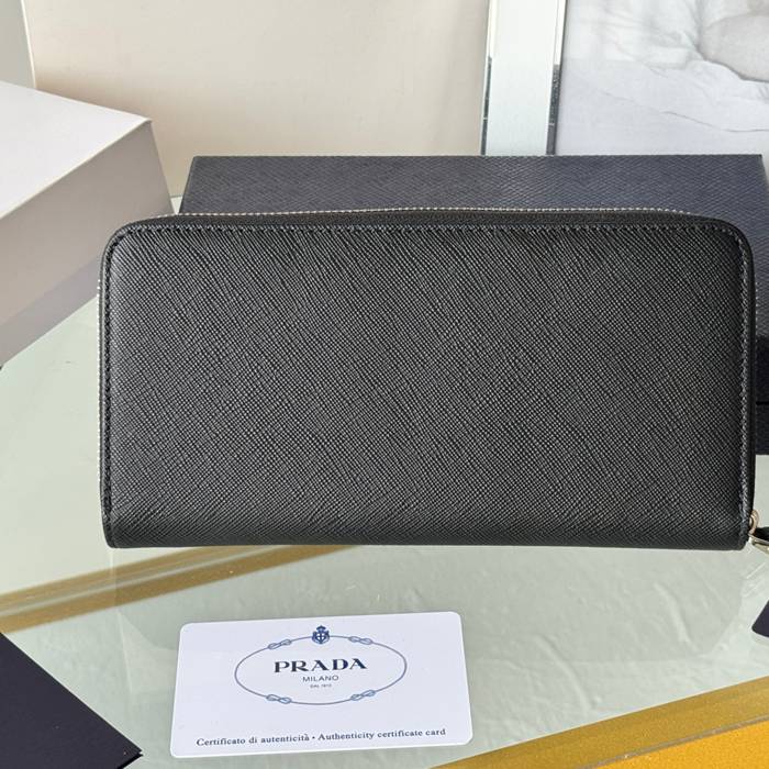 PRADA 1ML506 クラシックジッピー長財布 サフィアーノ十字紋 サイズ:19x12cm