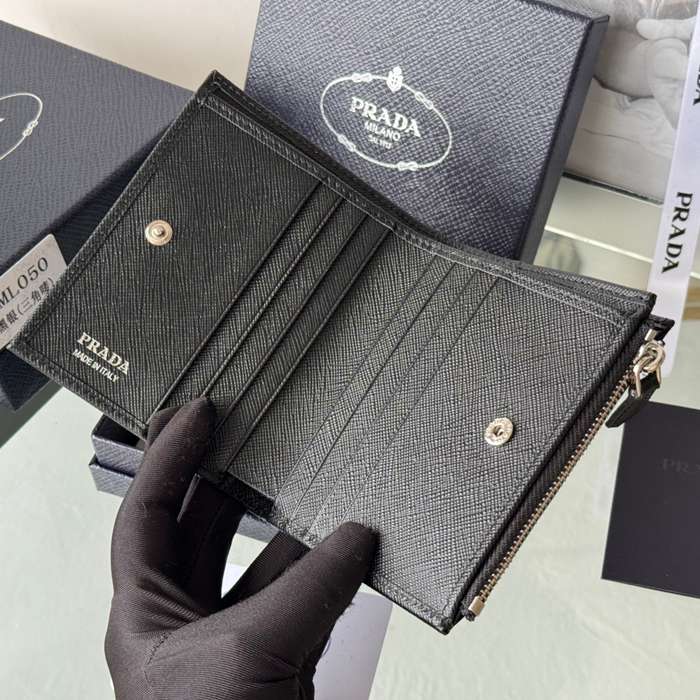PRADA 1ML050 短財布 サフィアーノ十字紋 牛皮 サイズ:10x9cm