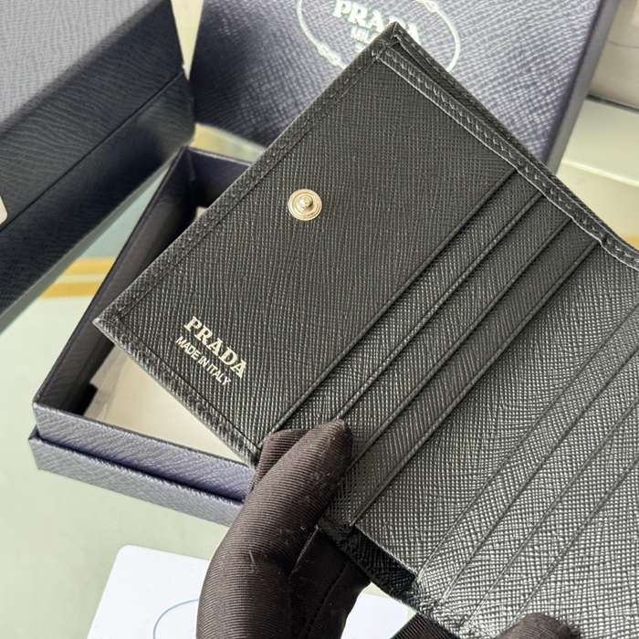 PRADA 1ML050 短財布 サフィアーノ十字紋 牛皮 サイズ:10x9cm