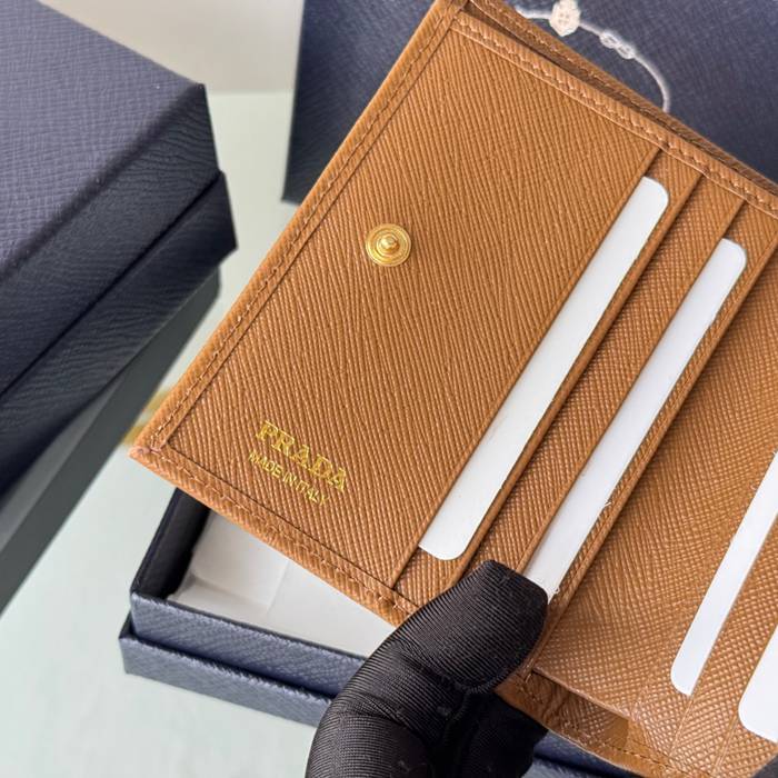PRADA 1ML050 短財布 サフィアーノ十字紋 牛皮 サイズ:10x9cm