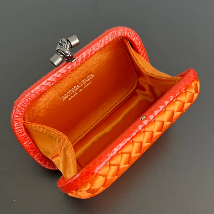 BOTTEGA VENETA BV 8651 ノット イブニングバッグ シルク編み蛇皮トリム 16x10cm サイズ:16x10cm