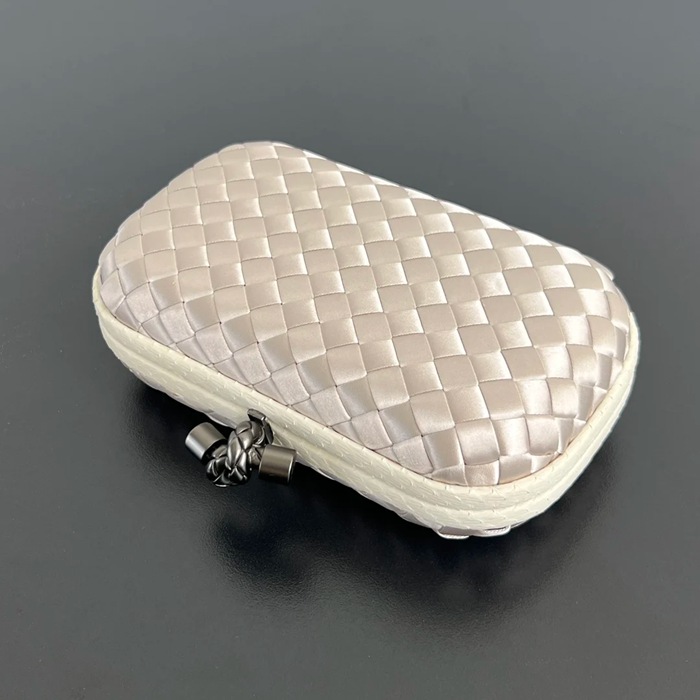 BOTTEGA VENETA BV 8651 ノット イブニングバッグ シルク編み蛇皮トリム 16x10cm サイズ:16x10cm