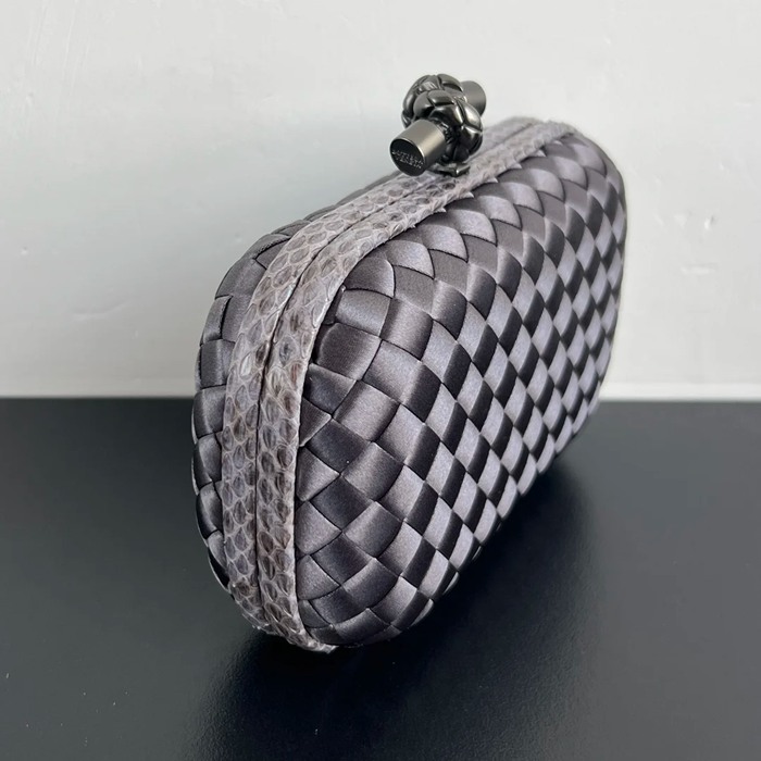 BOTTEGA VENETA BV 8651 ノット イブニングバッグ シルク編み蛇皮トリム 16x10cm サイズ:16x10cm